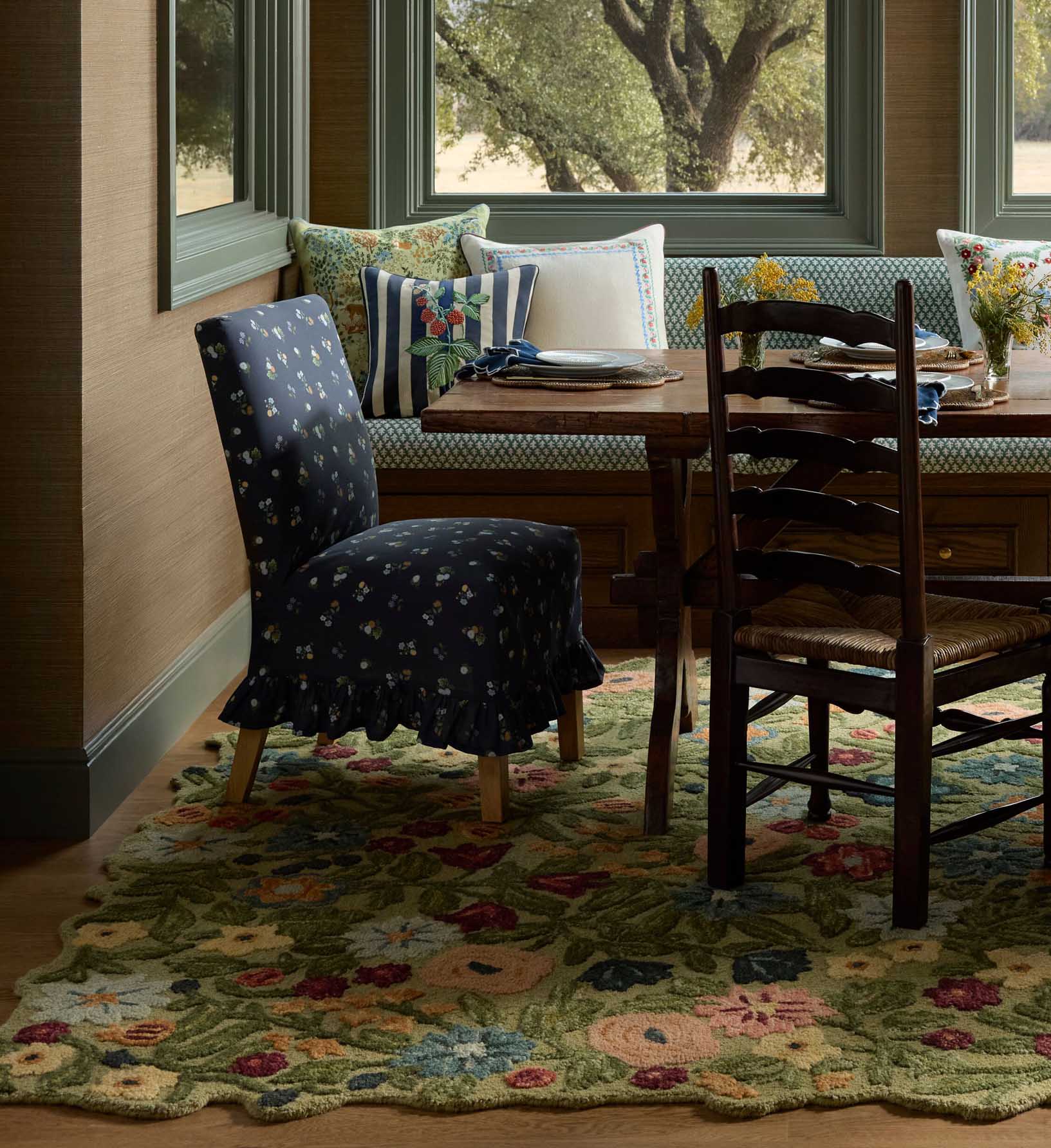 Louise Slipcover Dining Chair - Ditsy Dahlia Navy - Image 2