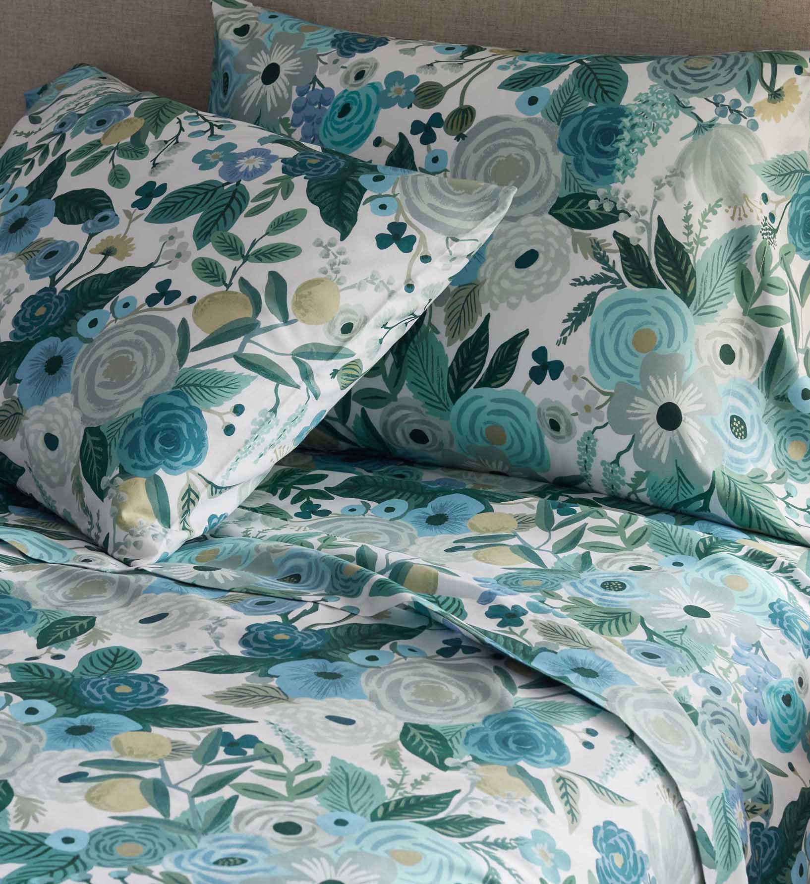 Percale Fitted Sheet - Garden Party Blue - Image 2